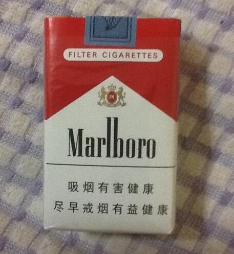 爆珠香烟咬破