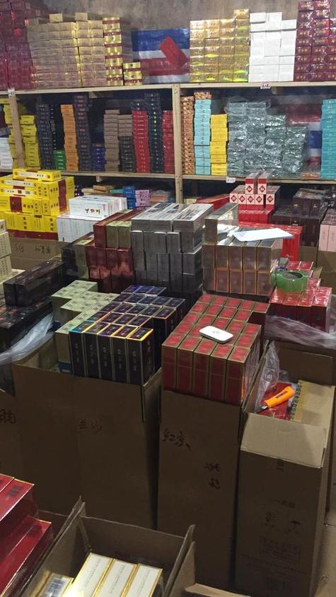 珠海口岸位于中国广东省珠海市，是一个重要的国际贸易口岸。关于香烟批发，以下是一些建议